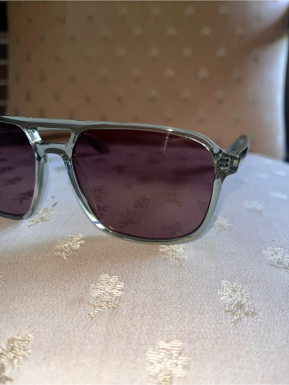Quay On The Fly sunglasses excellent condition